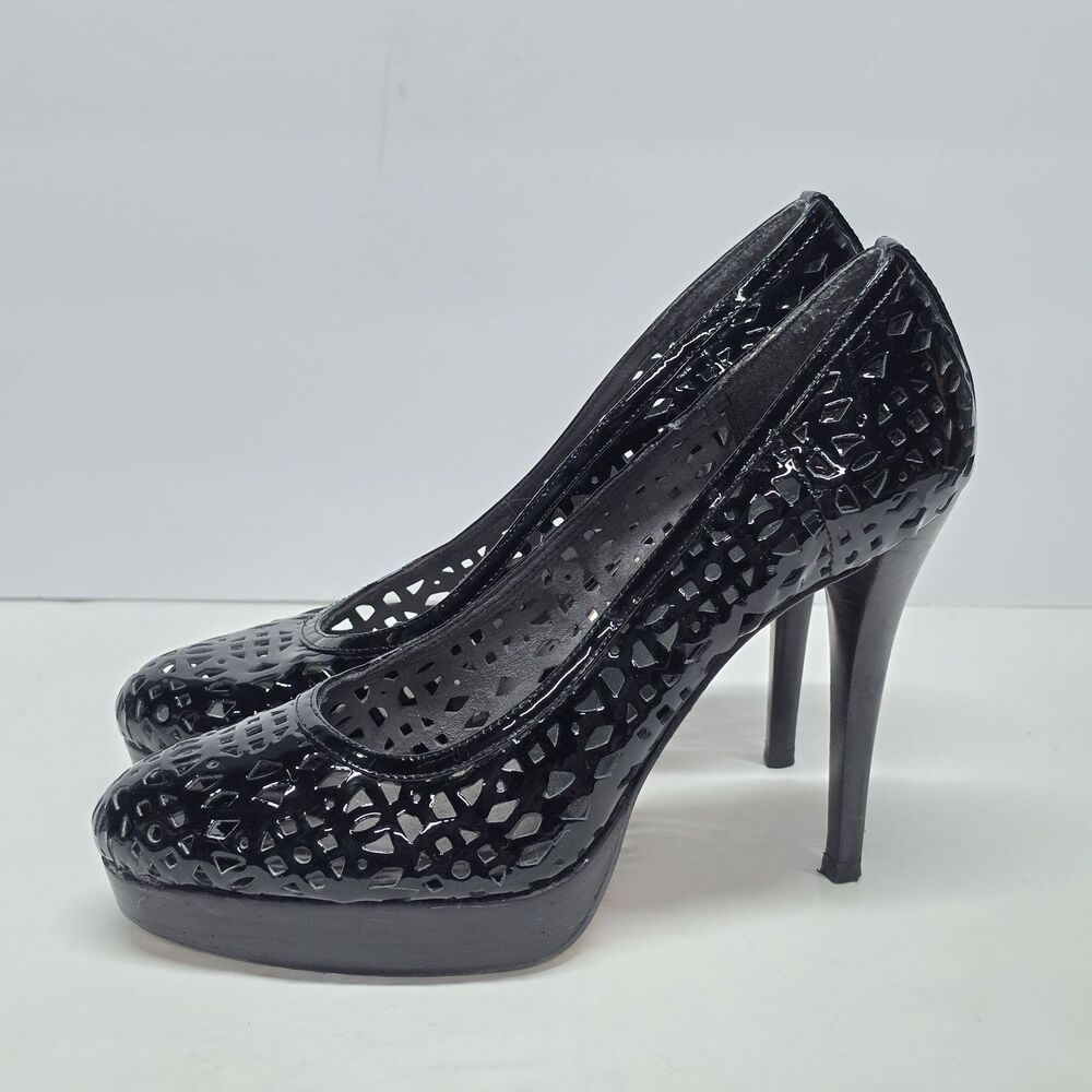 Stuart Weitzman Black PaCtent Leather Eyelet High Heel Pumps Size 8 Formal Party